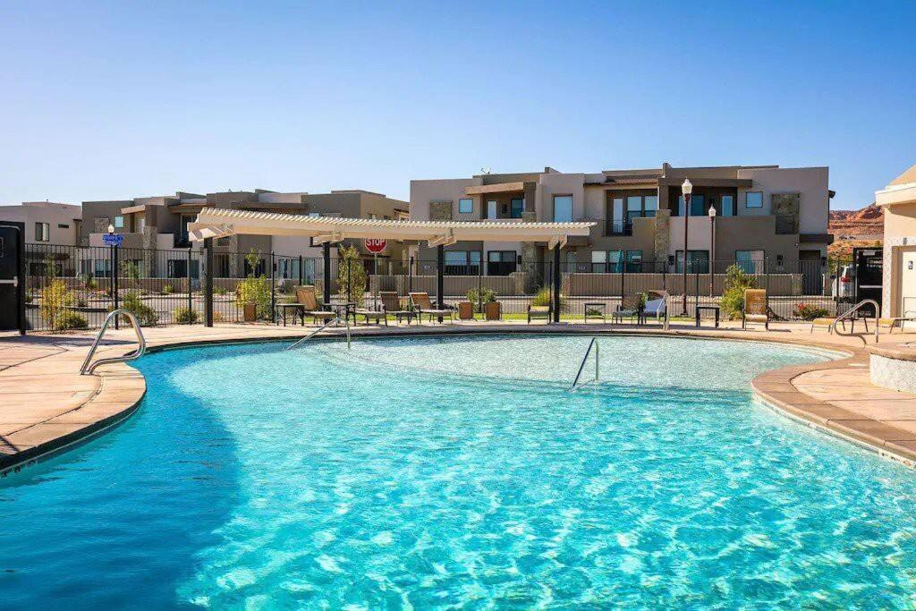 Coral Canyon Pool Private Hot Tub Fire Pit Washington Exterior foto