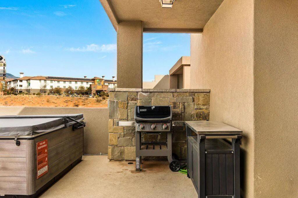 Coral Canyon Pool Private Hot Tub Fire Pit Washington Exterior foto